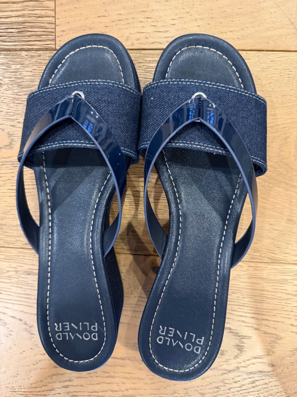 DONALD PLINER WEDGE 2 INCH PATENT LEATHER & RAFFIA BLACK 9.5